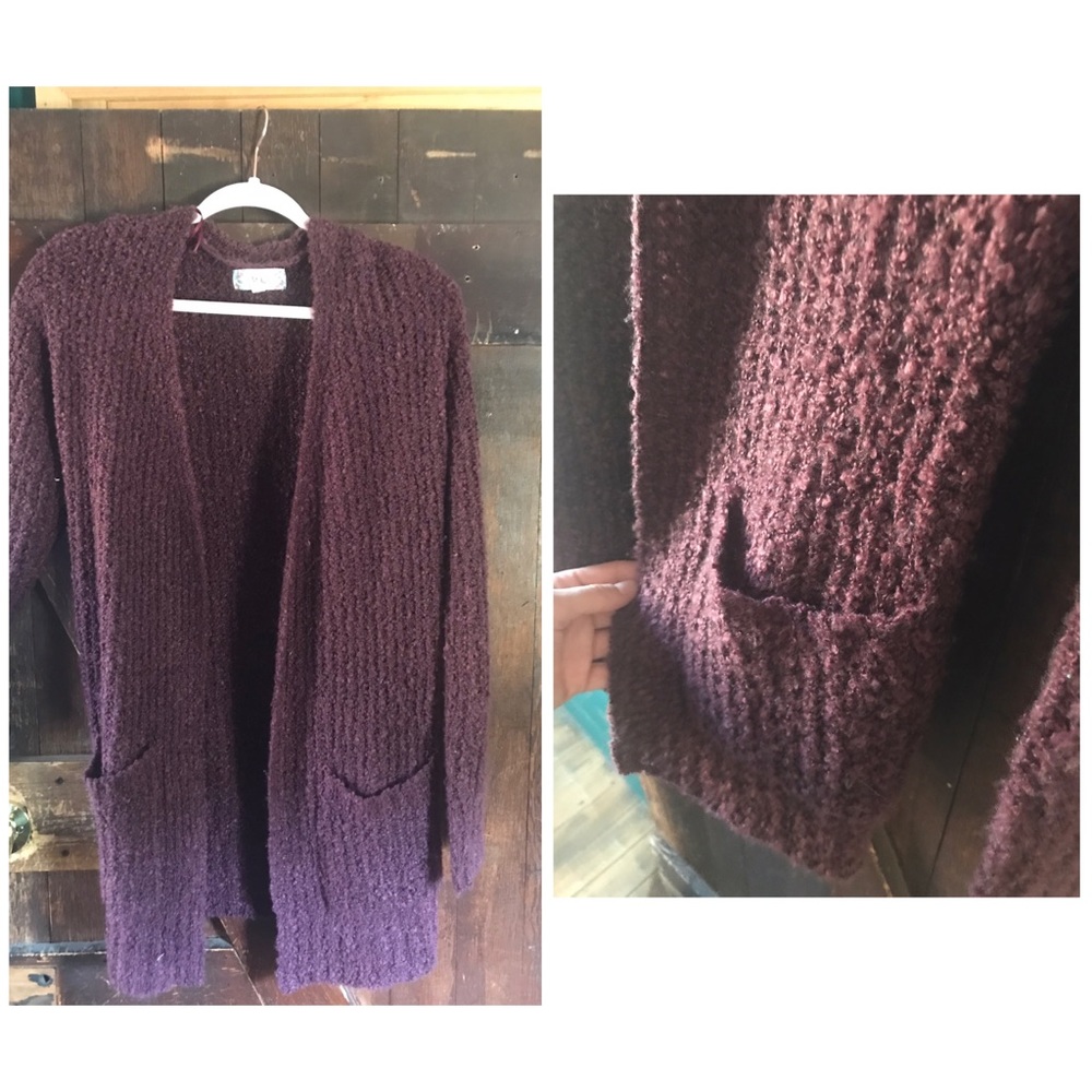 Maroon cardigan w/pockets